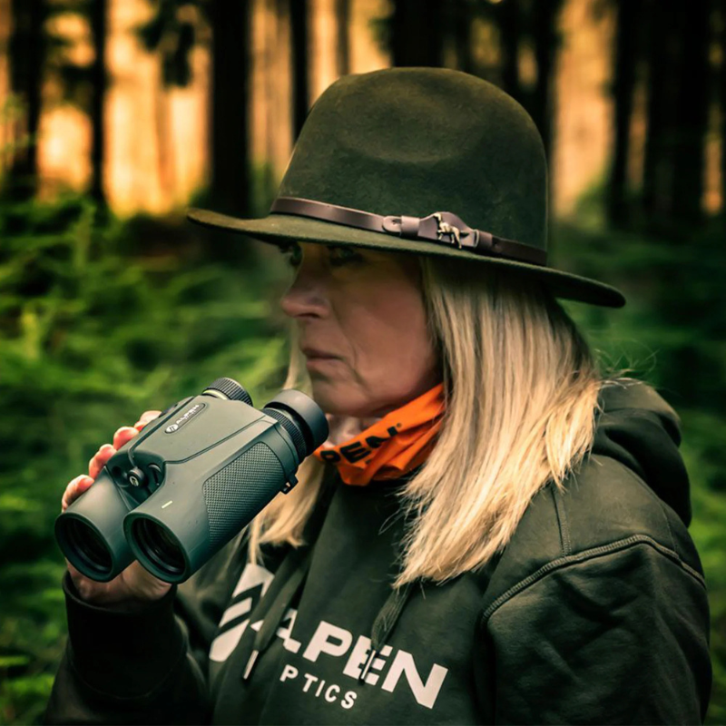 ALPEN | Laser Rangefinder Binoculars Apex XP 10x42 ED Glass